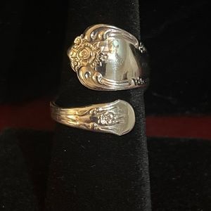 Vintage WM Rogers Oneida Sterling Silver Spoon Ring